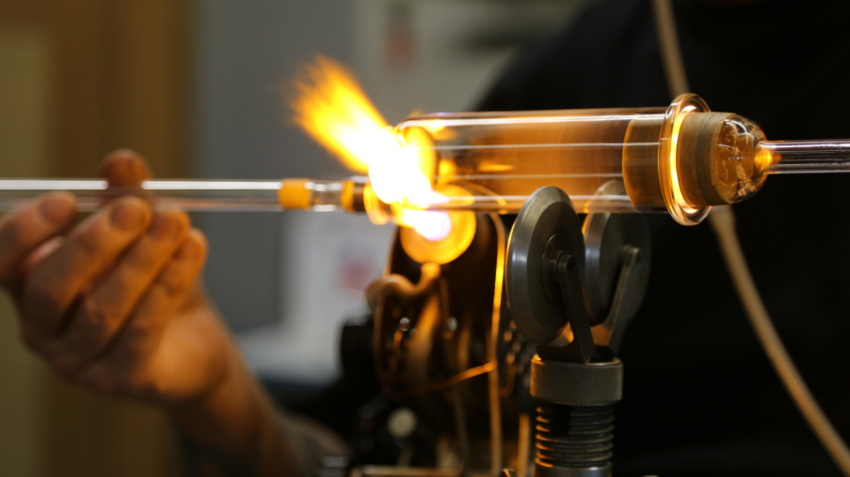 Winzer Glastechnik Produktion Glasbläser Brenner